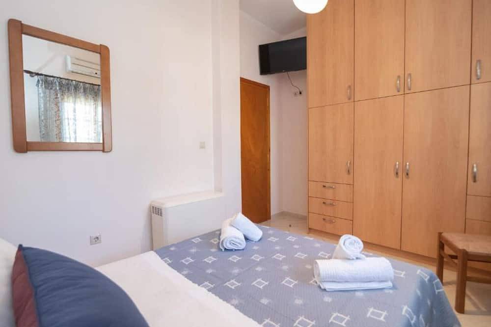 Ganze Wohnung, Spacious independent family-sized apartment in Vathy, Ithaki in Vathy, Griechenland