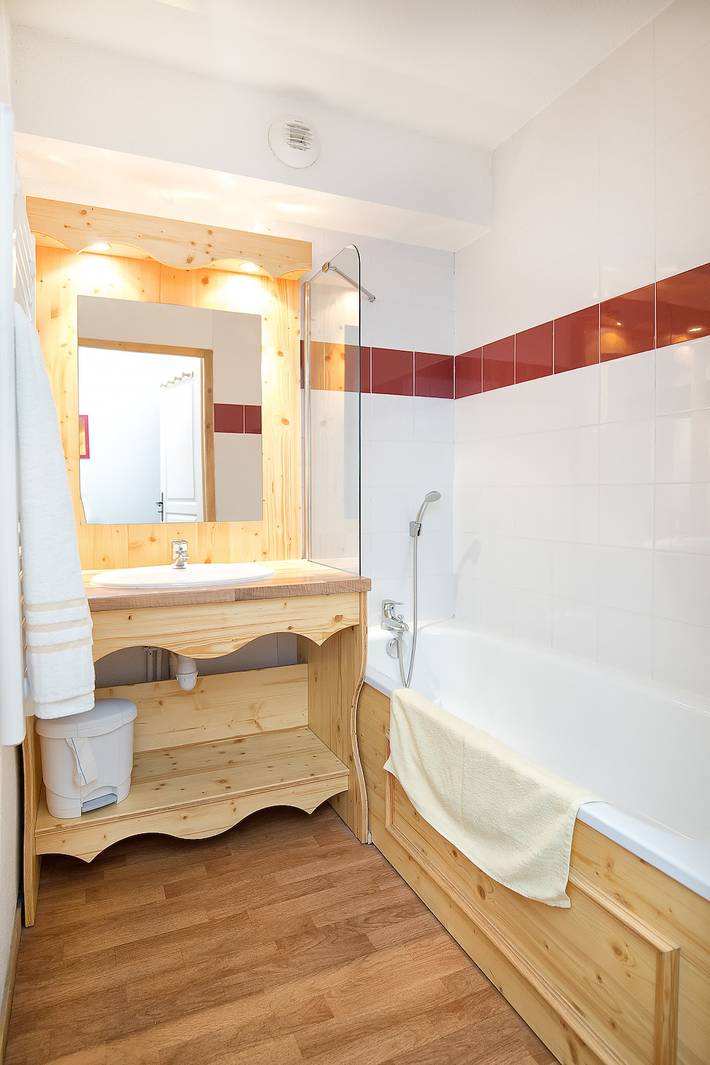 Apartamento entero, Hameau 3 203 - Spa & Piscine appartement 4 pers in Orelle, Massif de la Vanoise