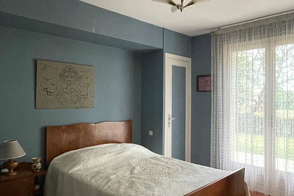 Charmante maison familiale avec piscine et jardin arboré dans les Landes in Gaillères, Landes