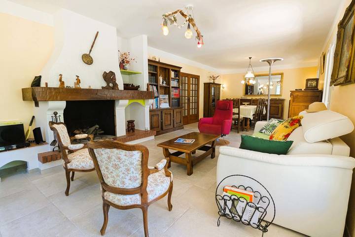 Location de vacances pour 4 personnes, avec jardin et terrasse, adapté aux familles à La Garde - 3