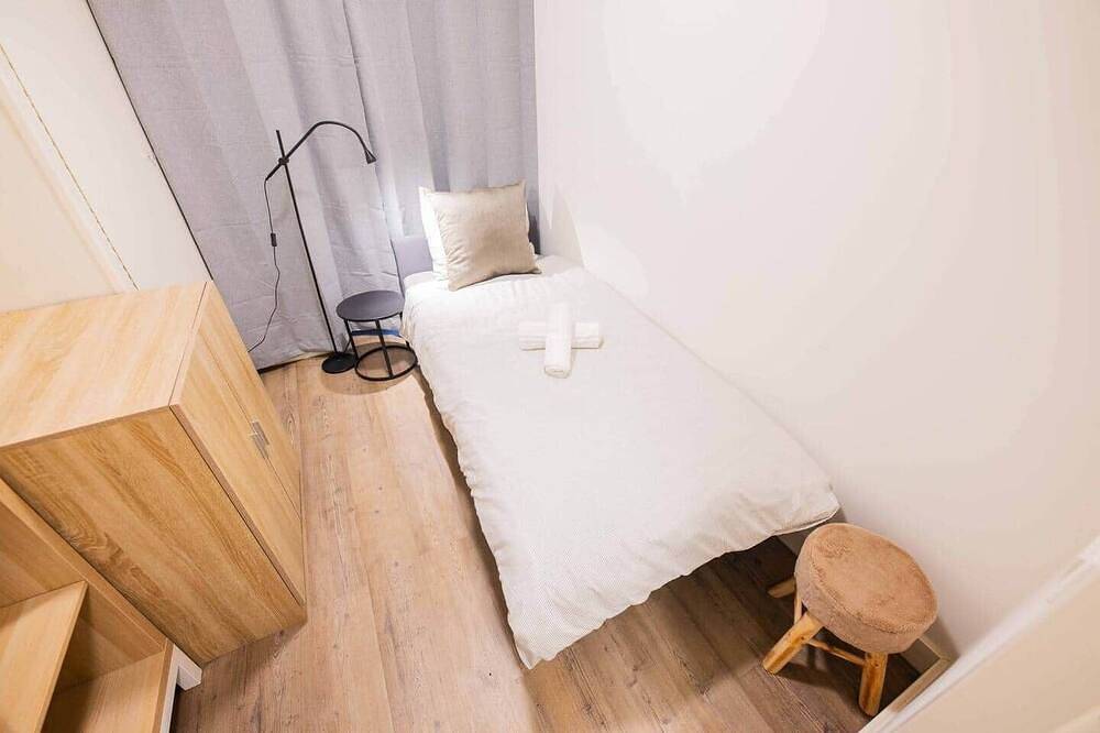 Entire apartment, Stylish 50m² Two-Bedroom Apartment (Sd-23-K) in Eindhoven, North Brabant