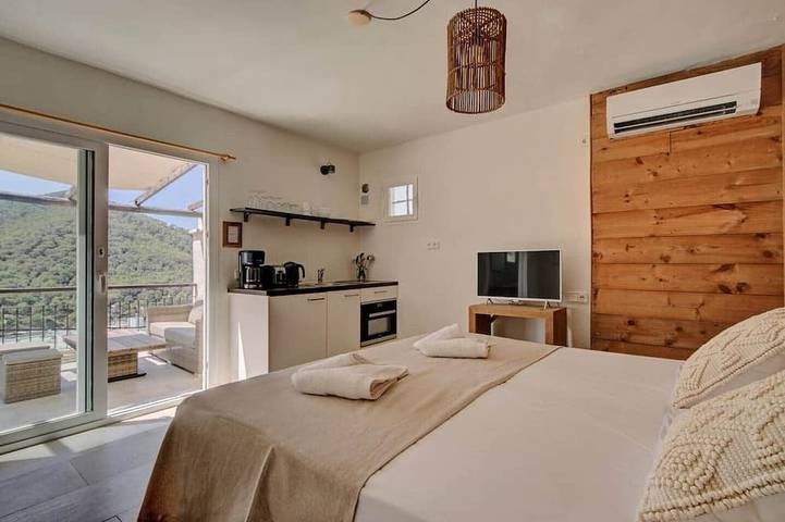 Ferienwohnung für 2 Personen, mit Balkon und Pool - 1