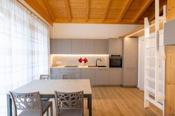 Gîte pour 4 personnes, avec vue et jardin à Tione di Trento