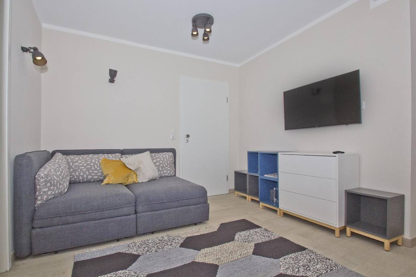 Ganze Wohnung, Ruhige Lage nah am Meer, Terrasse und Garten - Ferienhaus Auszeit Fewo 01 in Alt Reddevitz, Mönchgut