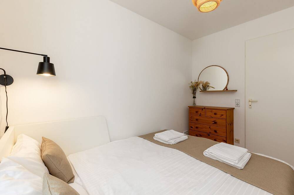 Geheel appartement, 3 rooms apartment- 4 people in Leipzig-Zuid, Leipzig