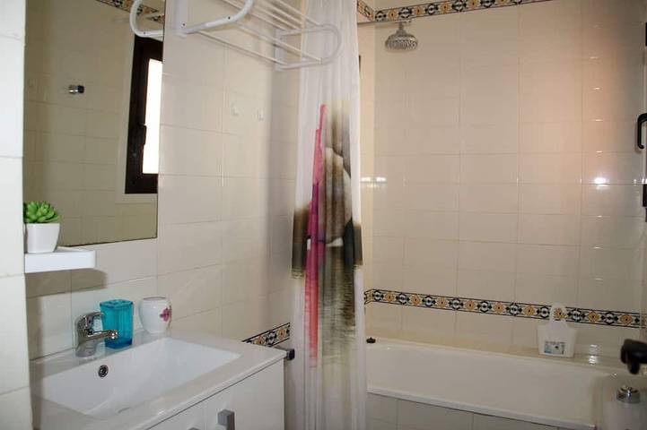 Ganze Wohnung, 1 Bed 1 Bath Luxurious Apt Villamartin Plaza, Golf, Fun & Sun in Brisas y Golf, Orihuela