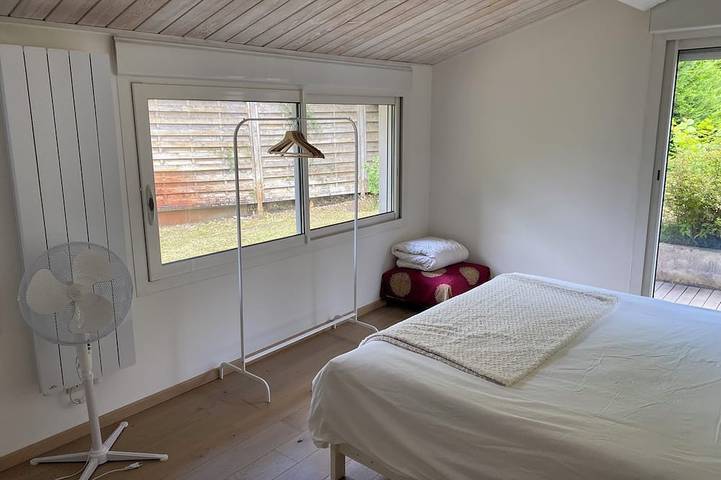 Location de vacances pour 6 personnes, avec terrasse et jardin à Léognan - 3