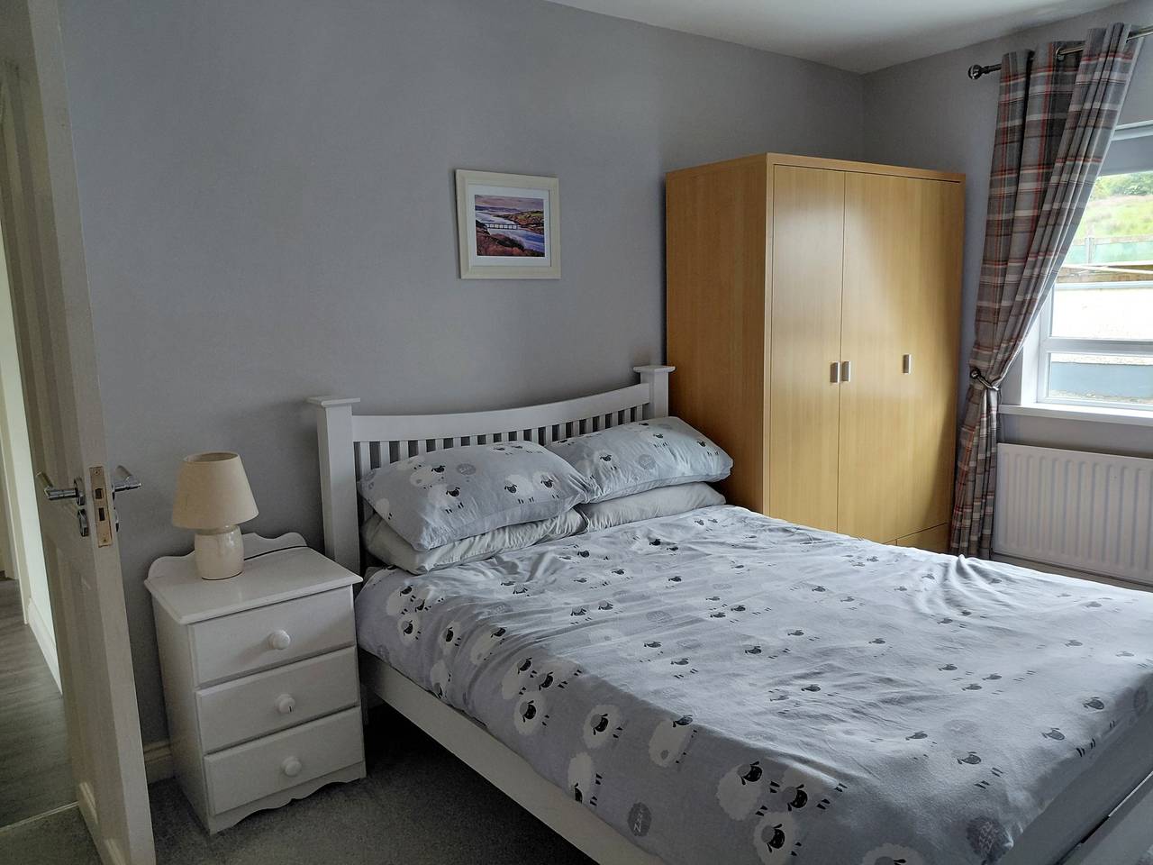 Cottage - Sleeps 6 - Parking in Lough Swilly