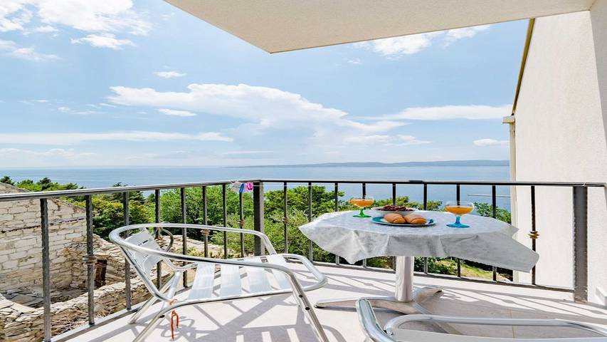 Apartament wakacyjny dla 4 osób, z balkon, zwierzęta dozwolone w Brela