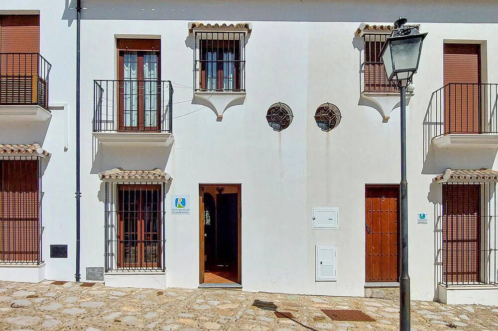 Cozy home in Grazalema with Wifi in Grazalema, White Villages