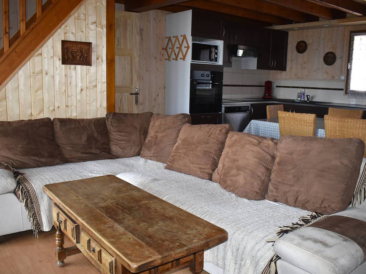 Sonniges Chalet 3 Zimmer, großer Garten, Garage, moderne Küche, nah am Zentrum in Font-Romeu in Font-Romeu-Odeillo-Via, Parc naturel régional des Pyrénées catalanes