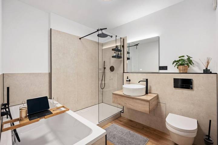Ferienwohnung für 6 Personen, mit Balkon und Terrasse sowie Seeblick und Ausblick in Zwickau - 4