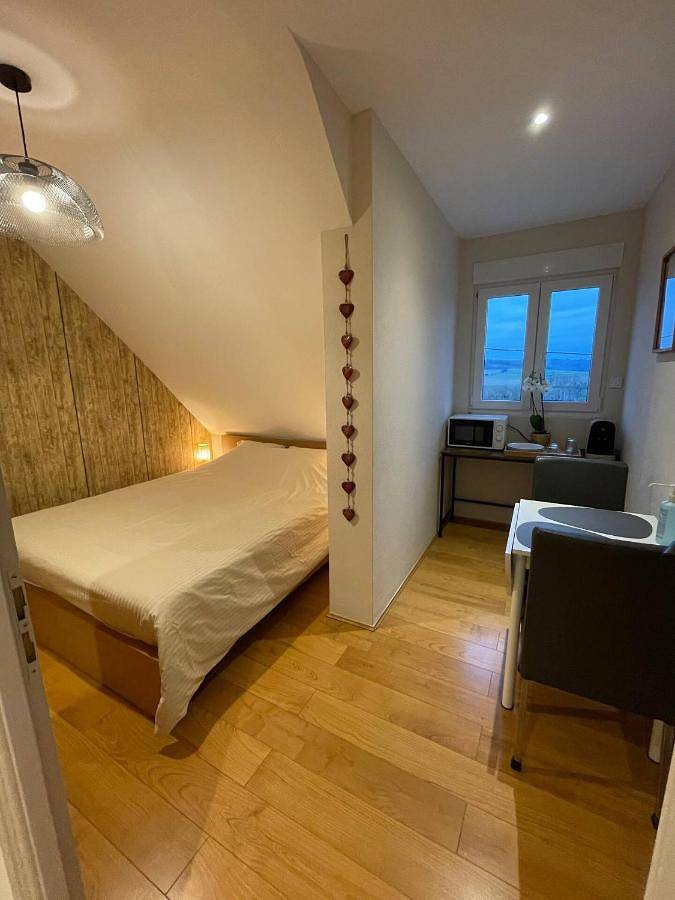 Chambre d’hôte pour 2 personnes, avec terrasse et vue