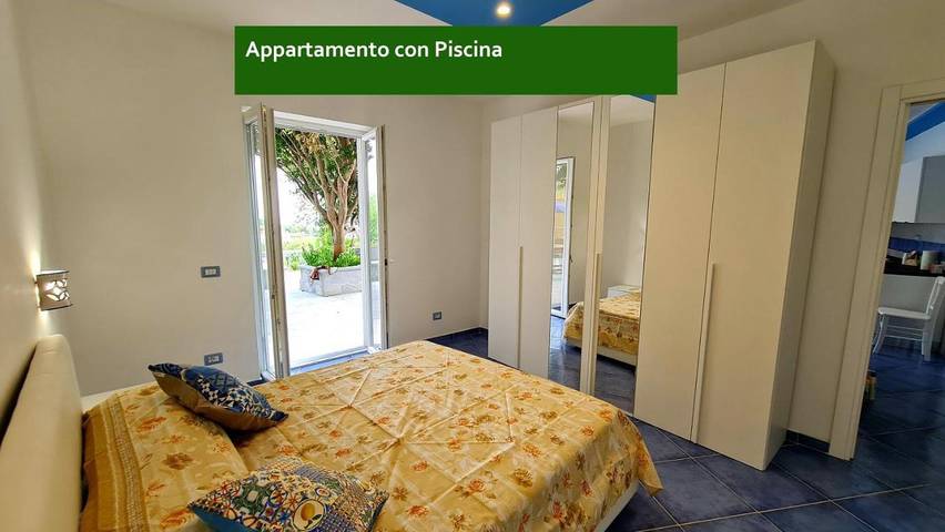 Ferienwohnung für 4 Personen, mit Ausblick und Pool sowie Garten, mit Haustier in Panza