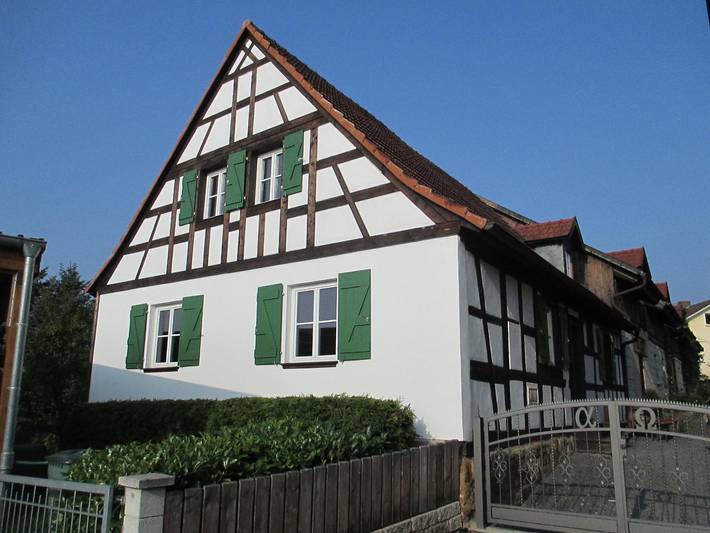 Ferienhaus für 4 Personen, mit Garten und Pool sowie Sauna und Terrasse, kinderfreundlich