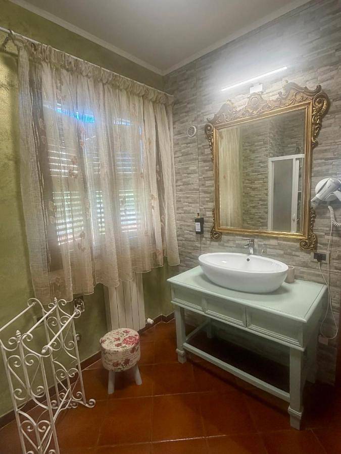 Location de vacances pour 4 personnes, avec vue et jardin à Fabriano - 3