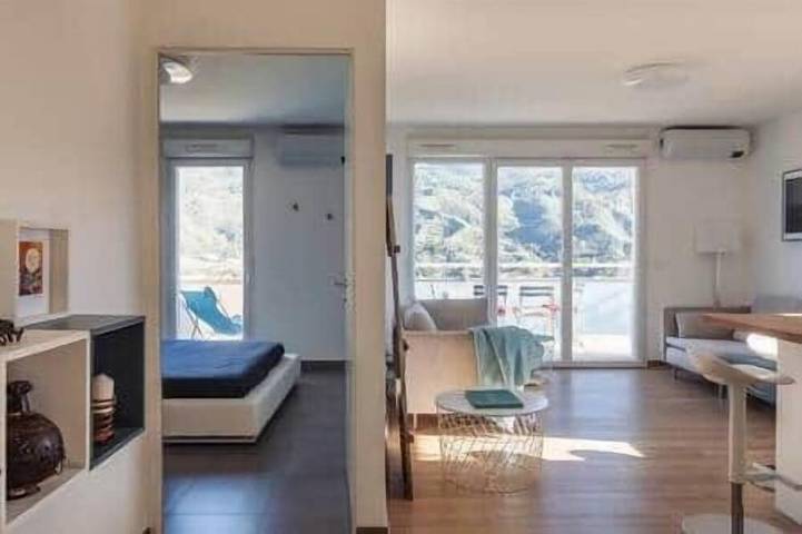 Appartement entier, Appartement au calme in Carros, Côte méditerranéenne (France)