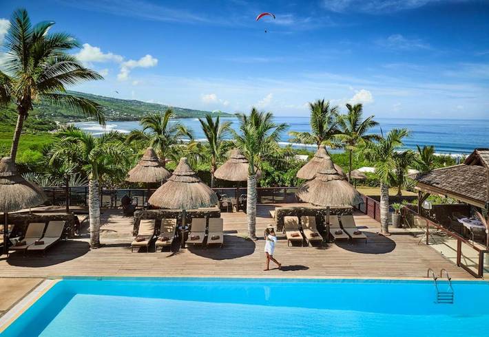 Hôtel pour 3 personnes, avec jardin ainsi que vue et piscine