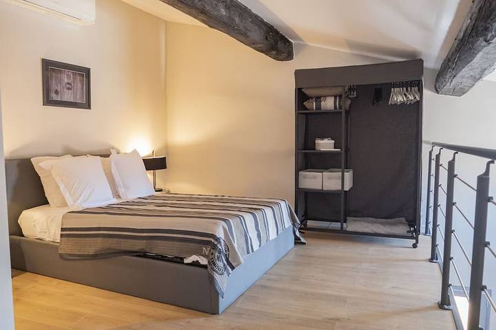 Gîte pour 4 personnes dans Office De Tourisme Du Pays Des Sorgues Et Des Monts De Vaucluse - 2