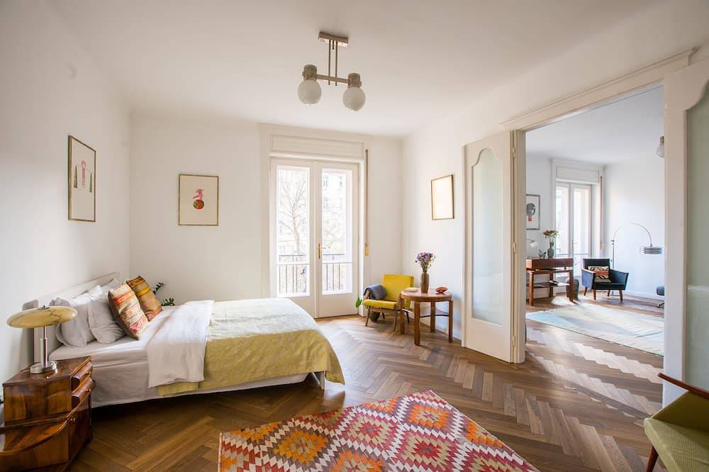 Entire apartment, Palazzo residence in the city center 120 sqm in Budapest, Central Hungary