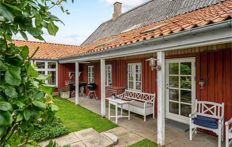 Ferielejlighed for 4 personer, med Terrasse og Have samt Sauna i Svendborg Kommune