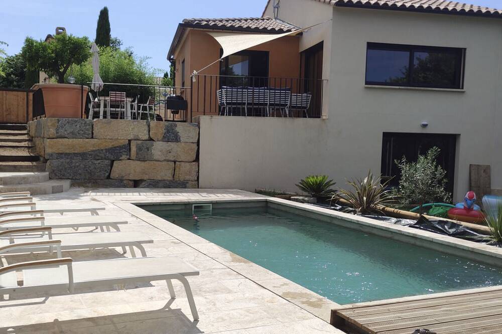 Belle villa proche Uzès in Blauzac, Région de Nîmes