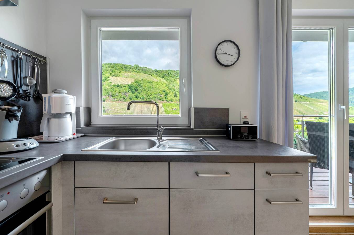 Appartement 'Moselnest' met uitzicht op het meer, gedeelde tuin en Wi-Fi, foto 10