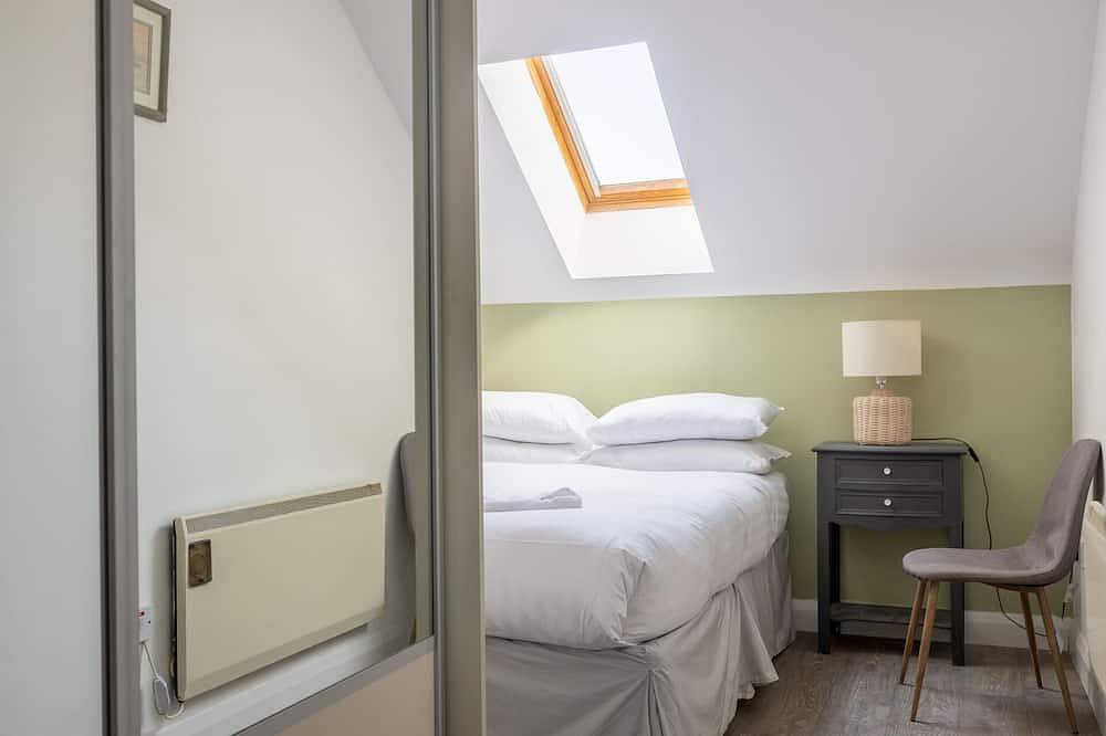 Ganze Wohnung, The Dell 18 - With golf course and sea views! in Lahinch, County Clare