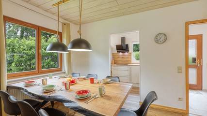 Ferienhaus für 7 Personen in Kirchheim, Knüllgebirge, Bild 1