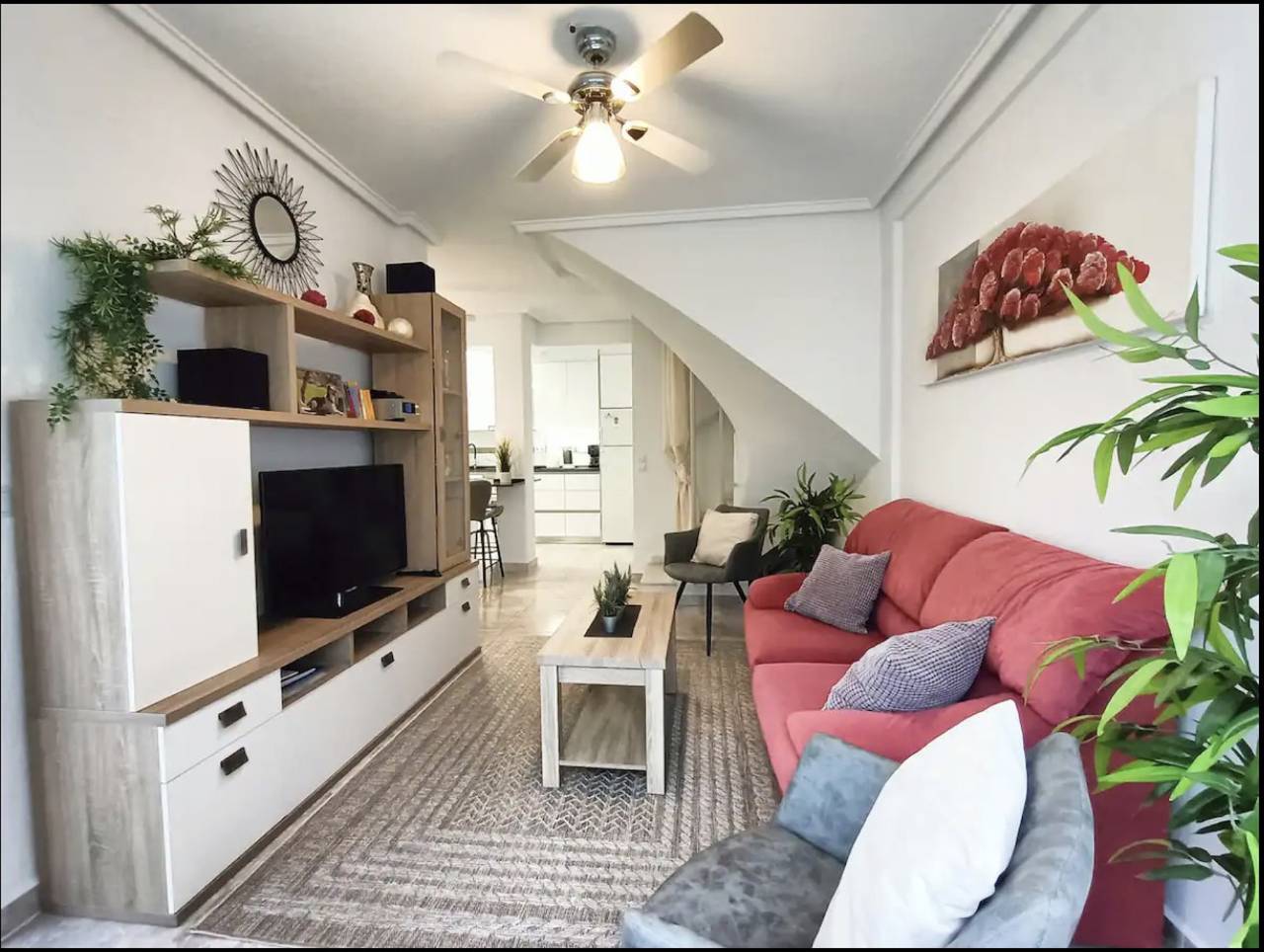 Vakantiehuis 'Aangenaam Vakantiehuis' met privéterras, Wi-Fi en airconditioning in Torrevieja, Costa Blanca