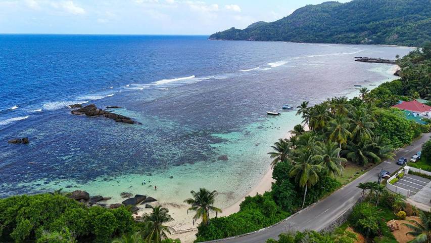 Gîte pour 3 personnes, avec vue et balcon dans Takamaka - 2