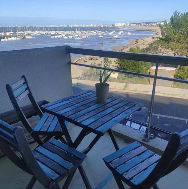 Gîte pour 3 personnes, avec terrasse et vue dans Plage Bonne-Source - 3