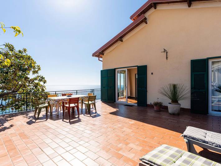 Location de vacances pour 7 personnes, avec jardin et balcon dans Ospedaletti - 2