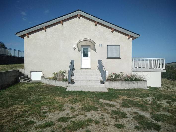 Chalet pour 6 personnes, avec jardin dans l' Aveyron