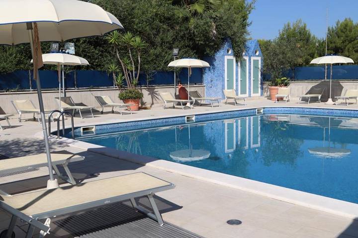 Appartamento per 2 persone, con Balcone e Idromassaggio nonché Terrazza e Giardino a Grottammare
