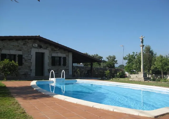 Holiday home for 4 people, with garden and pool, with pets - 1