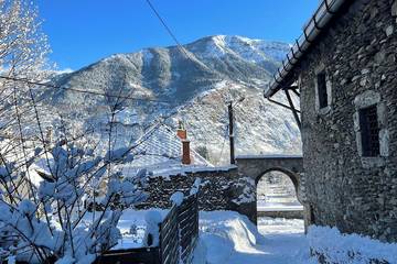 Gîte pour 2 personnes, avec sauna à Le Bourg-d'Oisans