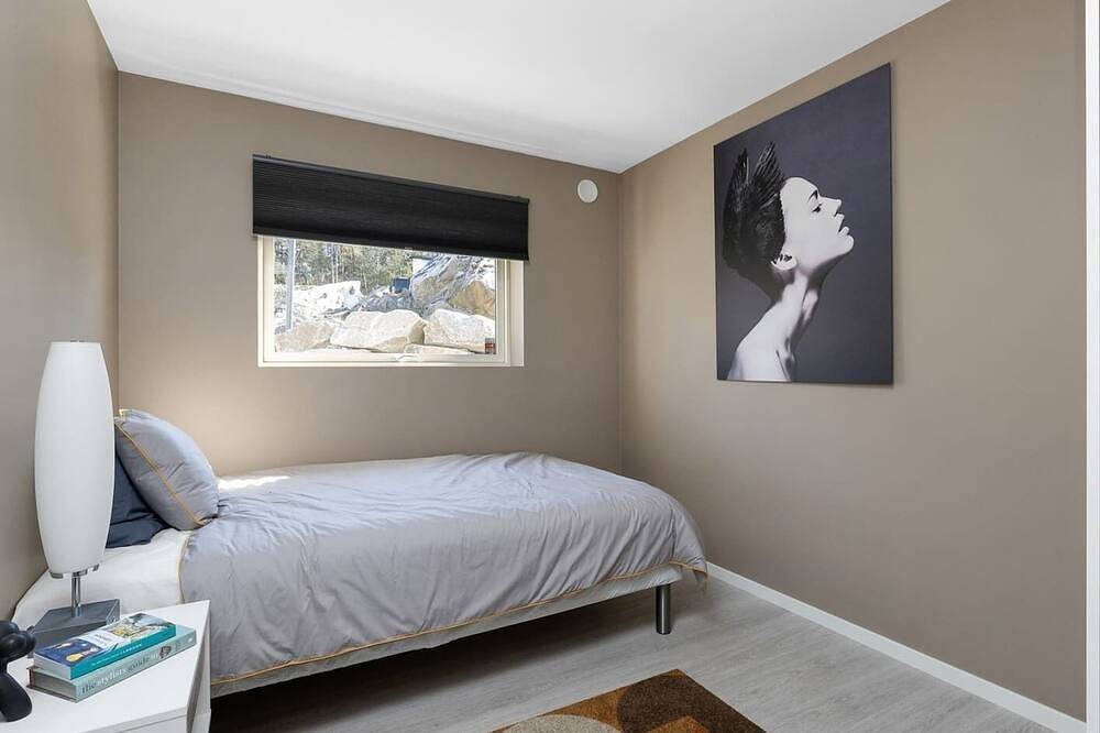 Cabin - Sleeps 14 with Sea View in Frogn