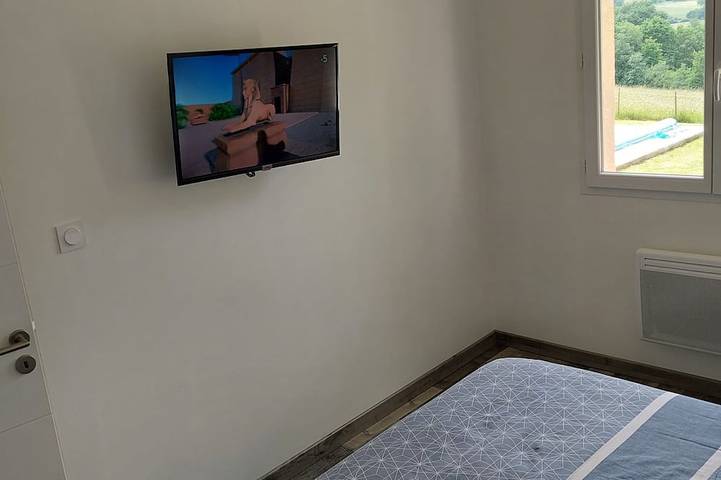 Location de vacances pour 6 personnes, avec jardin à Puycelsi - 4