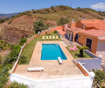 Holiday Home for 10 People in Portimão, Algarve, Photo 1