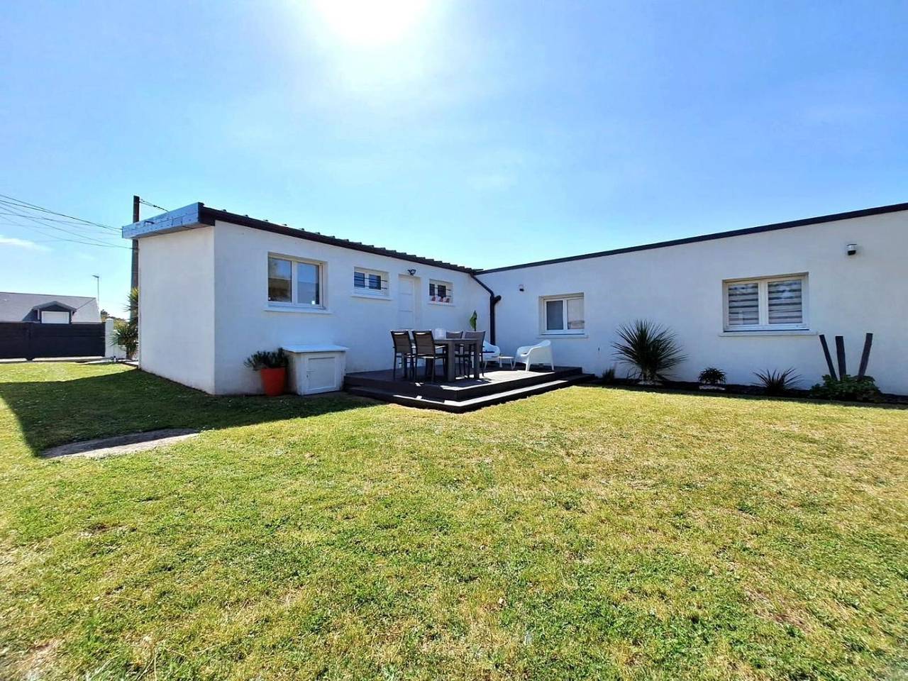 Casa Vacacional 'La Villa Kikifil, Bord De Mer' con Terraza Privada, Jardín y Wi-Fi in Saint-Germain-sur-Ay, Coutances y alrededores