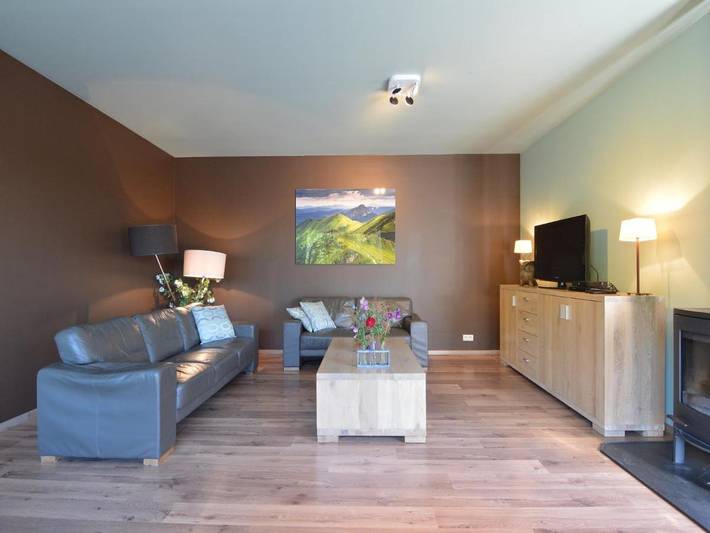 Villa pour 9 personnes, avec jacuzzi ainsi que sauna et terrasse à Durbuy