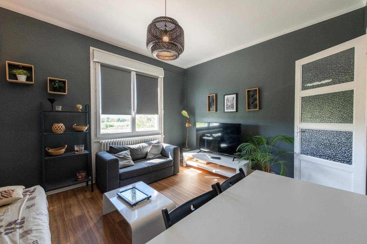 Appartement entier, La Lyonnaise - Climatisation - Proche Lyon et commodités, Transports, Tout équipé in Grigny, Lyon et ses environs