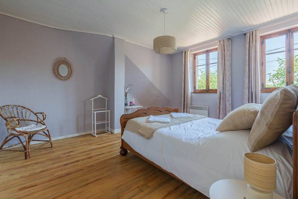 Two-room house - Le Boichot in Dole, Jura