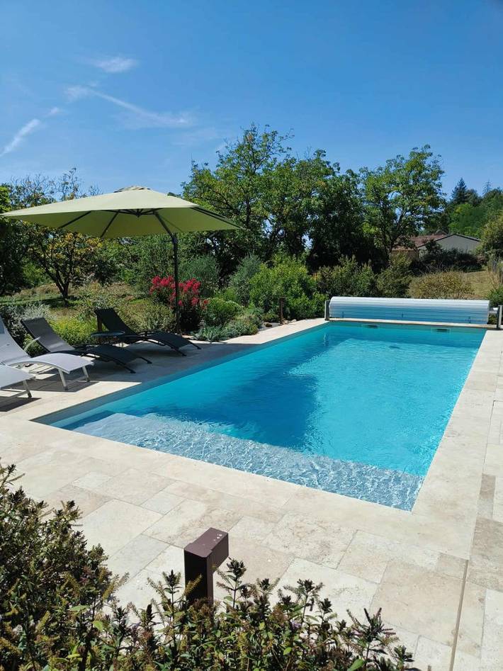 Gîte pour 4 personnes, avec jardin ainsi que piscine et terrasse à Calviac-en-Périgord - 3