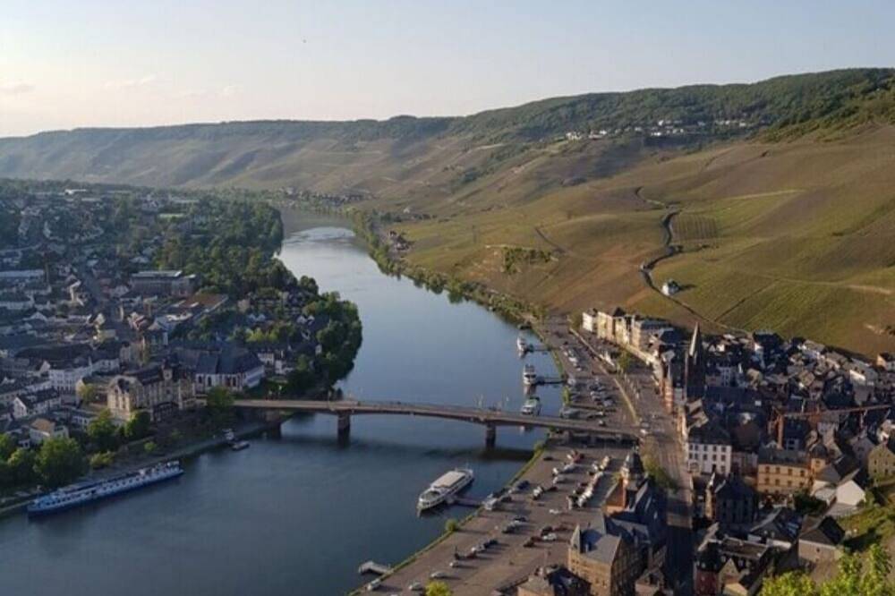 Ganze Wohnung, Ferienwohnung in erster Lage an der Mosel mit \nbalkon & Garten. in Brauneberg, Bernkastel-Kues & Umgebung