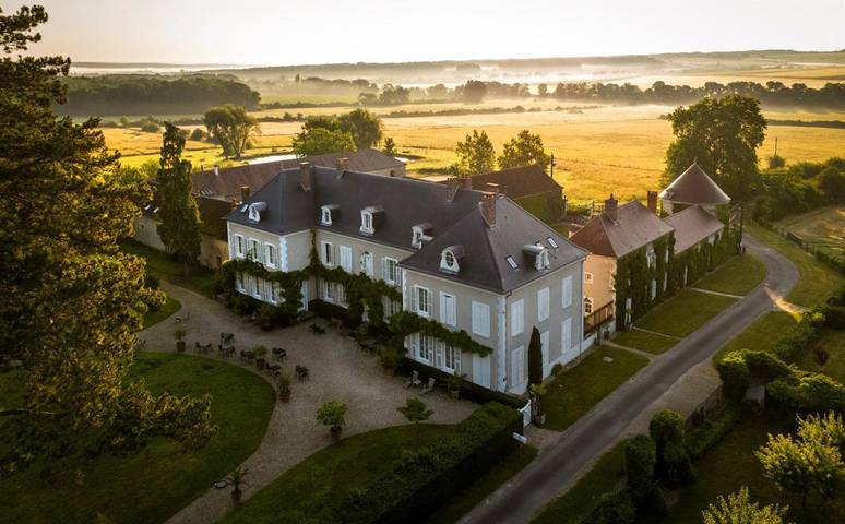 Maison d’hôte pour 2 personnes, avec jardin ainsi que sauna et piscine à Montigny-la-Resle