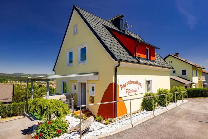 Ferienwohnung für 5 Personen, mit Garten und Ausblick - 1