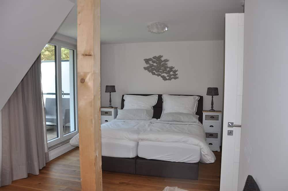 Luxuriös, Strandzugang vom Garten, Wallbox, Sauna, Kamin, Strandkorb in Dierhagen Strand, Dierhagen