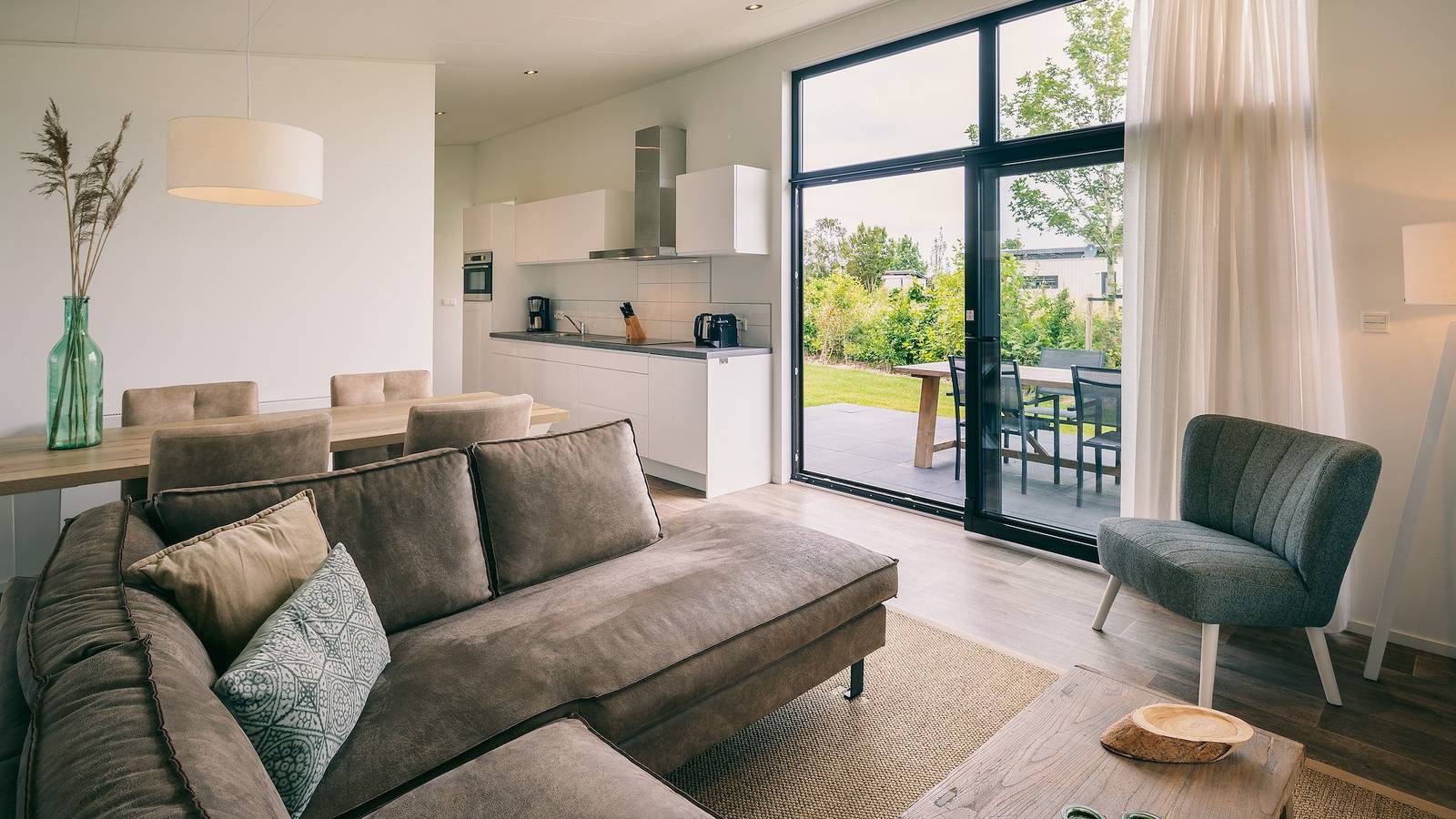 Summio Vakantiepark Zeedijk — Bungalow 4A in Herkingen, Goeree-Overflakkee